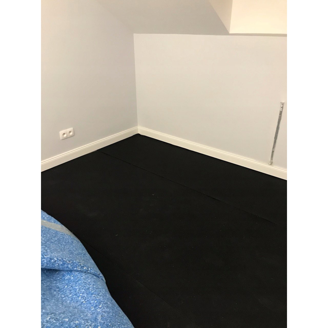 Antivibračná zvukotesná izolačná podložka 5mm 25x100cm G5 karus